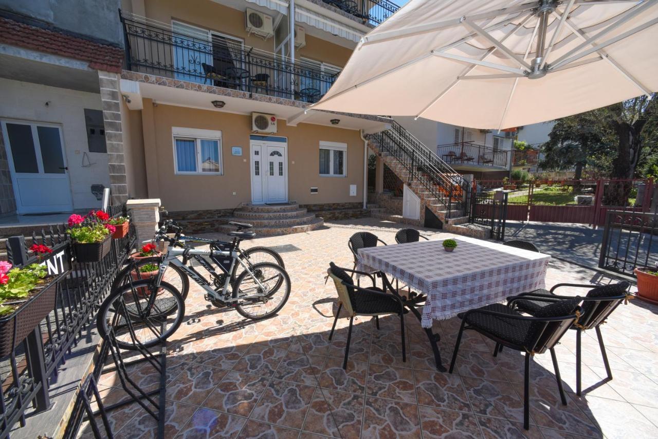 D&D Apartments Tivat Exterior foto