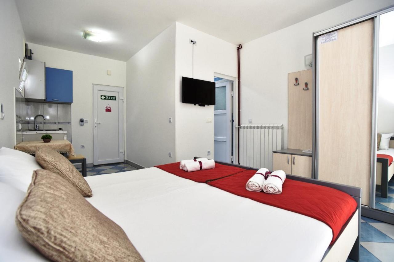 D&D Apartments Tivat Exterior foto