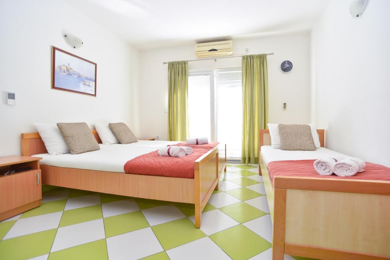 D&D Apartments Tivat Exterior foto
