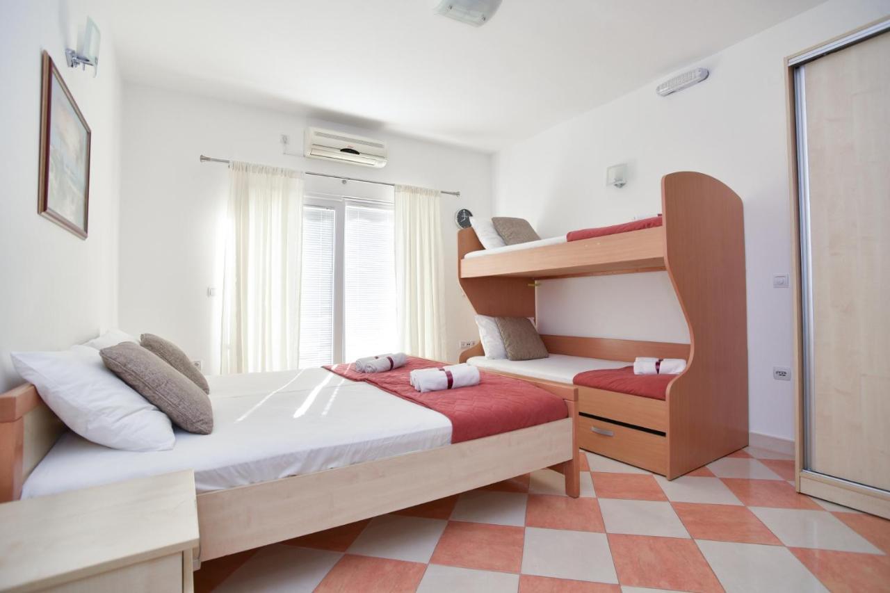 D&D Apartments Tivat Exterior foto
