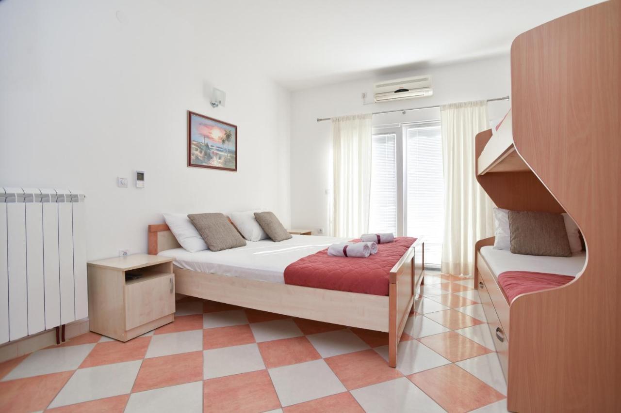 D&D Apartments Tivat Exterior foto