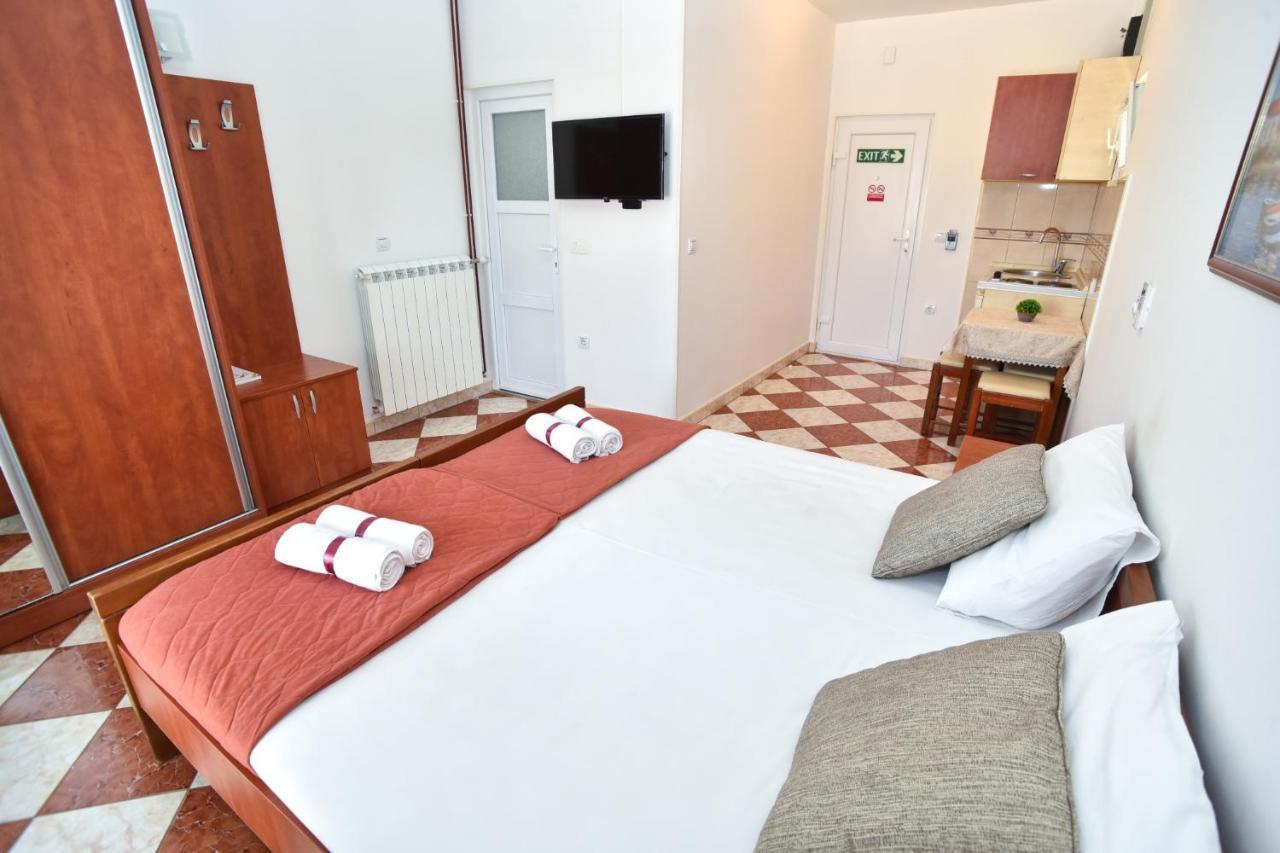 D&D Apartments Tivat Exterior foto