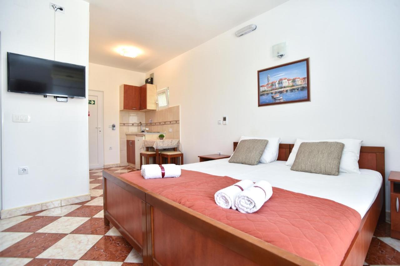D&D Apartments Tivat Exterior foto